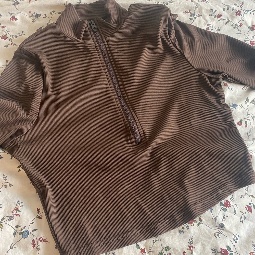 Cropped 1/4 Zip Up